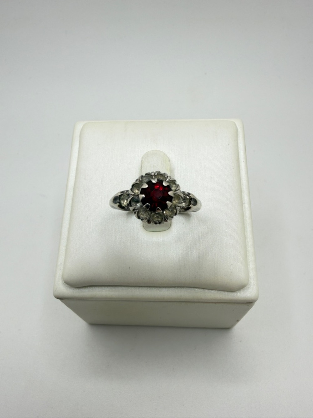 Antique Sterling Silver and CZ Red rhinestone ring w/ halo‎ of cz diamonds!
